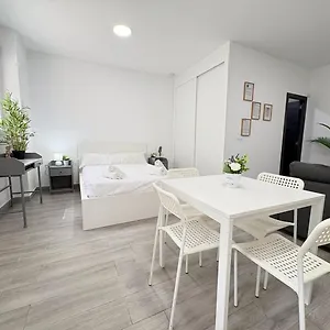 La Paloma A En Apartamento Málaga